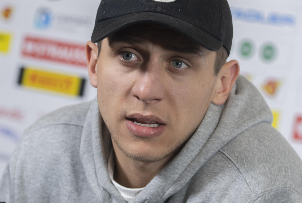 Na snímke obranca slovenskej hokejovej reprezentácie Martin Fehérváry počas brífingu pred štvrtkovým štvrťfinálovým zápasom proti domácemu Fínsku na 85. majstrovstvách sveta v ľadovom hokeji v Tampere v stredu 25. mája 2022. FOTO TASR - Martin Baumann