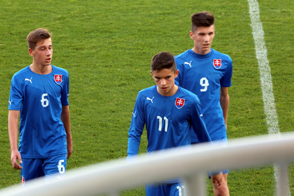 Lucas Demitra prešiel viacerými mládežníckymi výbermi reprezentácie SR vo futbale.
