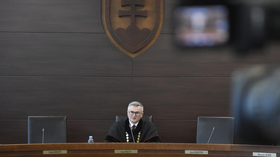 Predseda Ústavného súdu Ivan Fiačan.