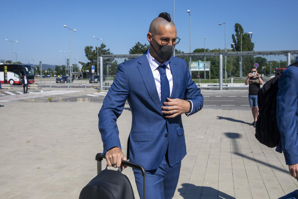 Odlet slovenských futbalových reprezentantov na majstrovstvá Európy 2021 do Petrohradu