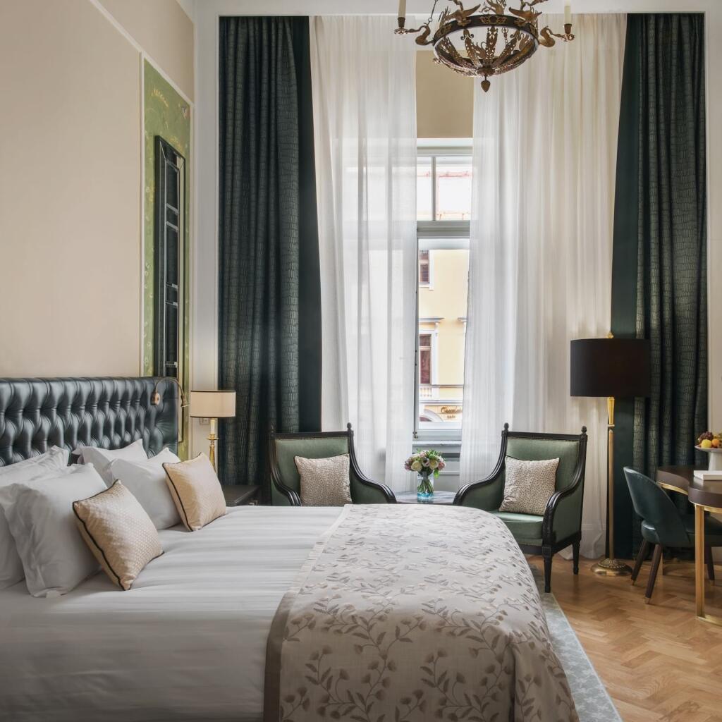 Cena izby na jednu noc sa pohybuje od 400 eur.