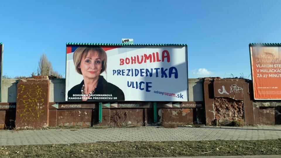 Bilbord kandidátky na prezidenta Bohumily Tauchmannovej.