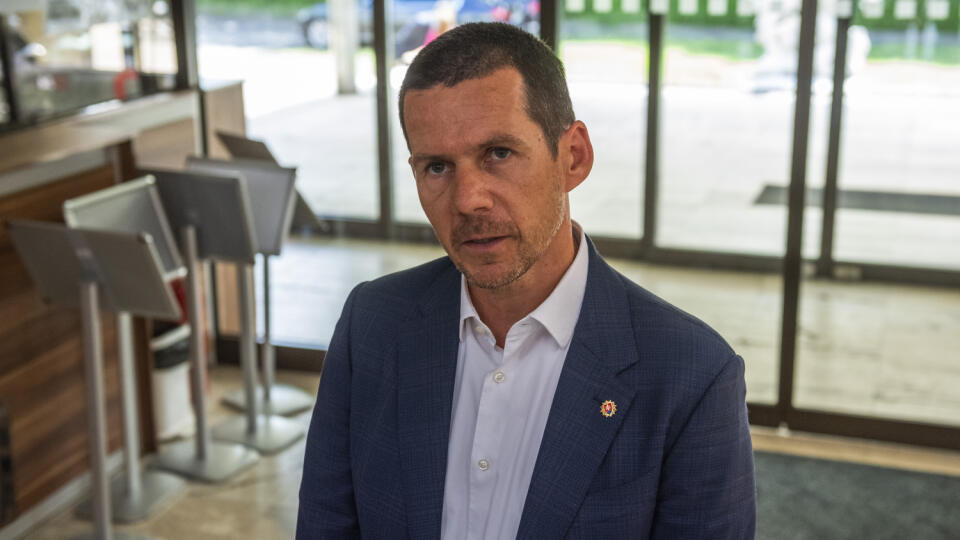 Na snímke prezident Policajného zboru Štefan Hamran po 162. rokovaní Bezpečnostnej rady v Bratislave 28. júna 2023. Teraz sa Slovensko dozvedelo, aké mal za posledný rok prémie.