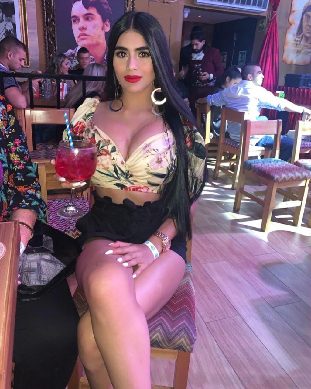 To, že Valeria nemá s vyzliekaním problém, dokazuje sexi fanúšička pravidelne. Na instagrame nemá problém predviesť, čo skrýva v spodnej bielizni a na dráždivých fotkách sa vynímajú najmä jej obrovské prsia.