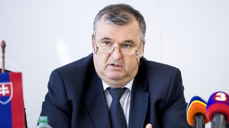 MARIÁN PETKO
Šéf asociácie nemocníc varuje, že už teraz je obrovský nedostatok sestier. Ak vláda nič neurobí, zdravotníctvo môže skolabovať.
