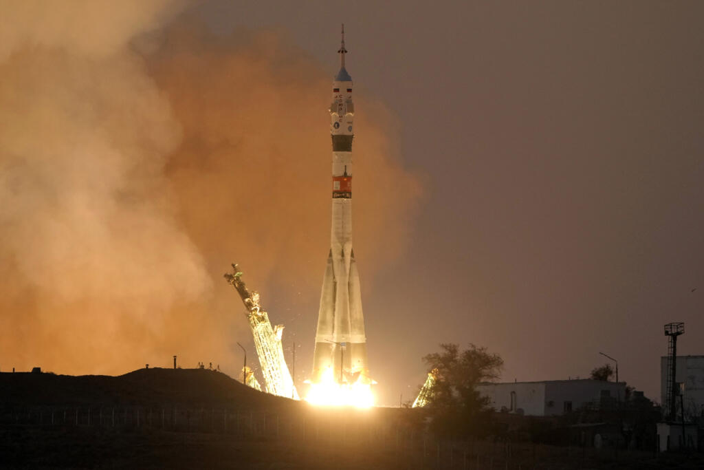 Kozmická loď Sojuz štartuje k ISS s novou posádkou