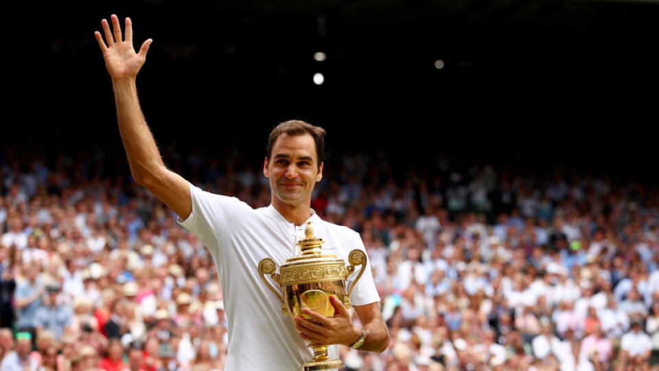 Roger Federer vyhral Wimbledon ôsmykrát, čo sa pred ním nikomu nepodarilo.