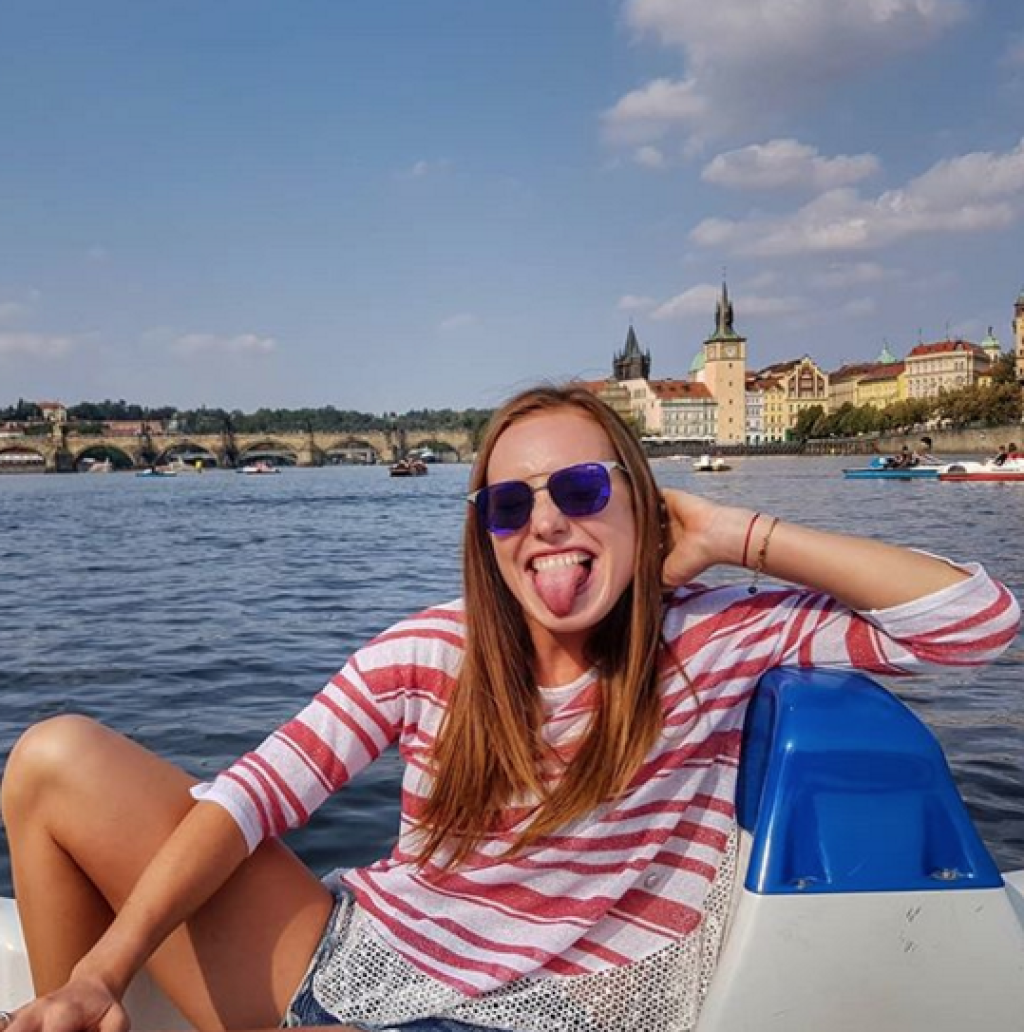 Ivona alias Ivka Fialková v celej svojej kráse.