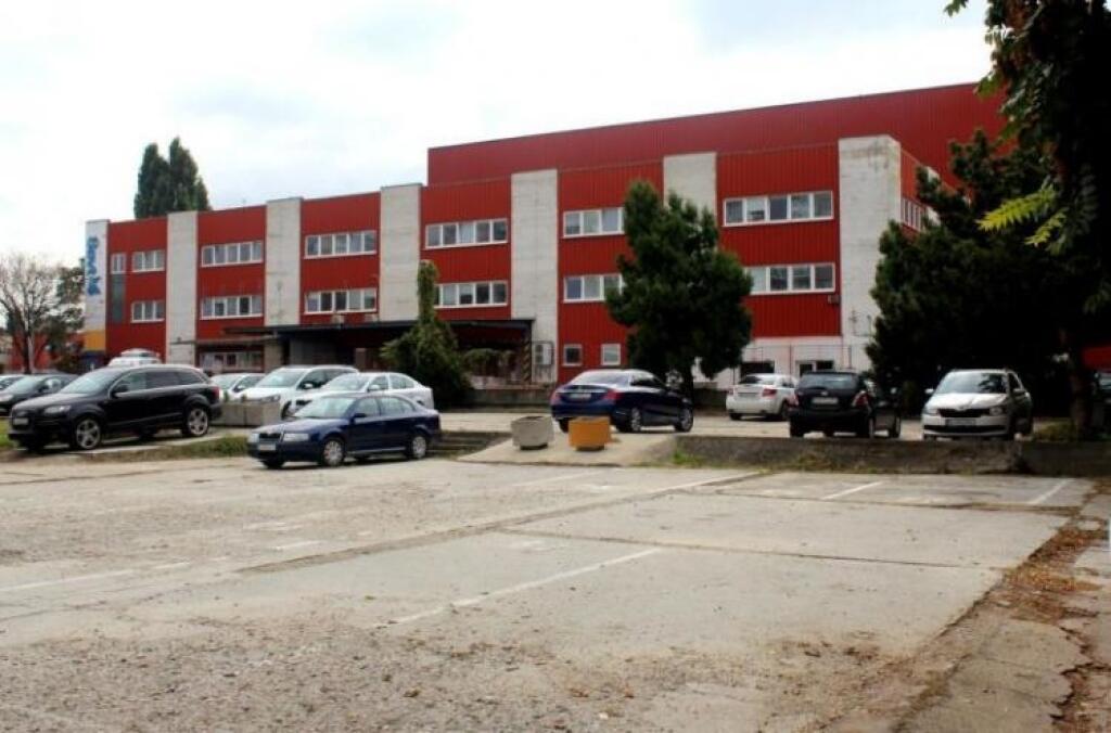Nový projekt na Nivách: K HB Reavisu, J&T či Pente sa pridáva Kmotrík
