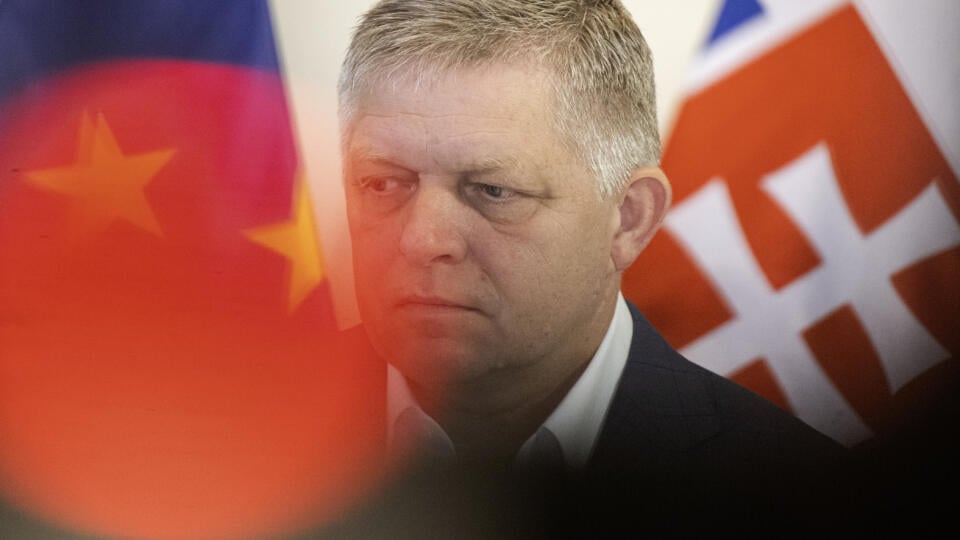Na snímke predseda vlády SR Robert Fico (Smer-SD) počas tlačovej konferencie na tému