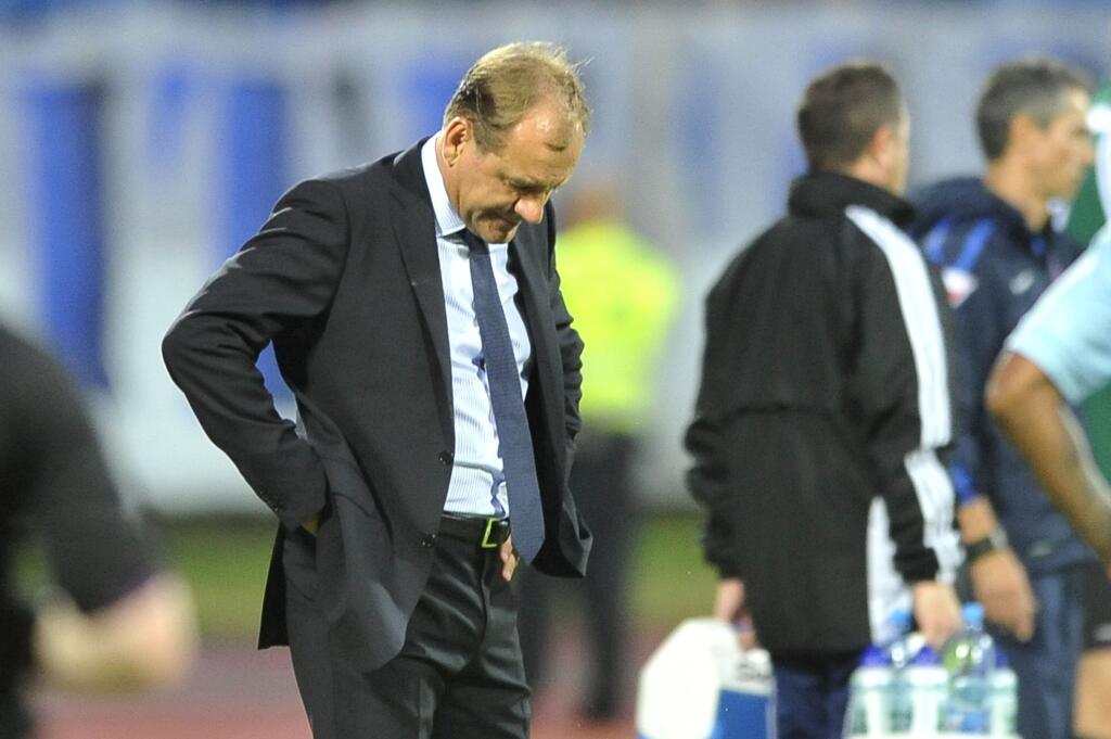 Sezónu 2011/12 napokon dokončil, avšak so Slovan skončil až na treťom mieste. Za prvou Žilinou a rivalom z Trnavy.