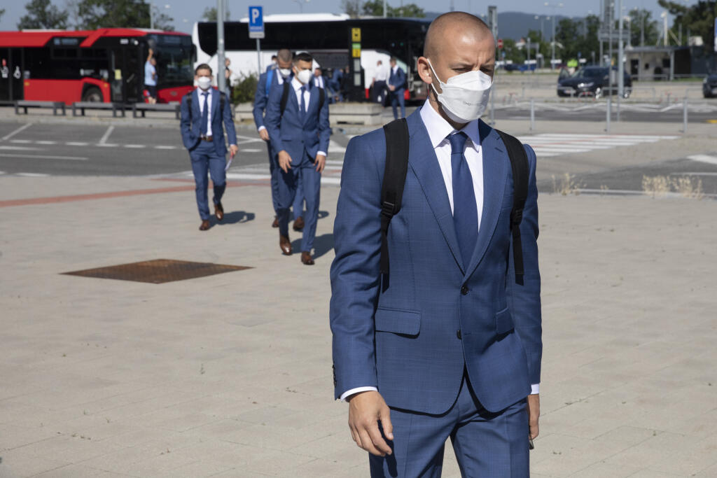Odlet slovenských futbalových reprezentantov na majstrovstvá Európy 2021 do Petrohradu
