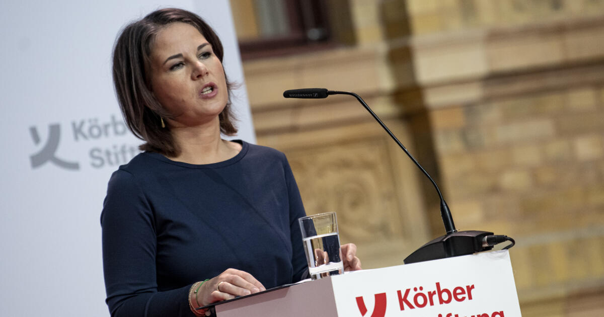 Baerbockova: Europäische Solidarität ist die Antwort auf Putin