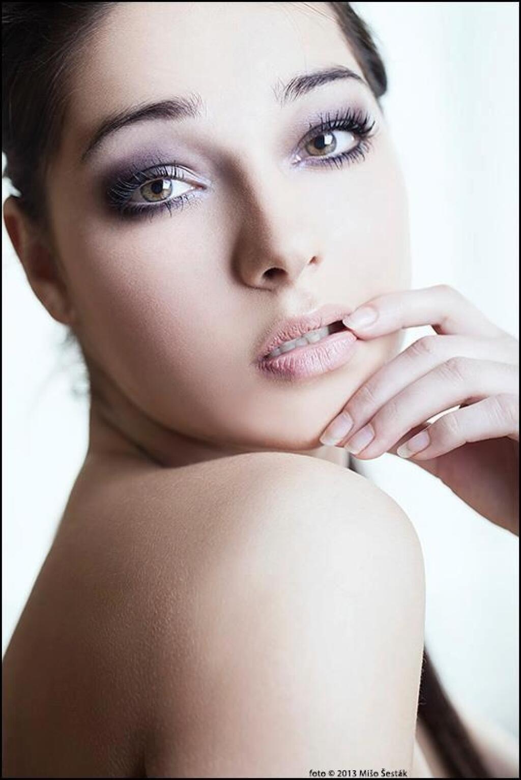 Priateľka Borisa Valábika vyzerá ako modelka.