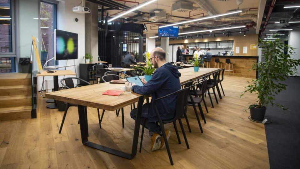 SR coworking HubHub otvorenie priestory BAX