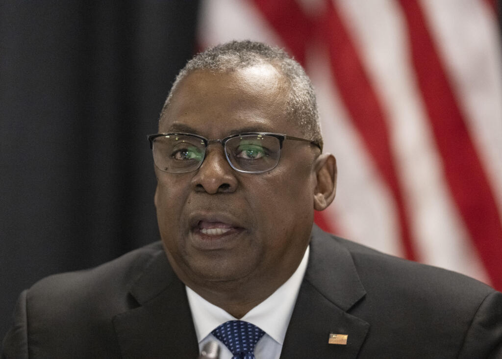 PK 47 Ramstein - Na snímke americký minister obrany Lloyd Austin počas rokovania Kontaktnej skupiny pre obranu Ukrajiny na základni Ramstein v Nemecku 8. septembra 2022. FOTO TASR/AP

U.S. Defense Secretary Lloyd Austin speaks at the Ukraine Conference at the U.S. Ramstein Airbase, Germany, Thursday, Sept. 8, 2022. (Boris Roessler/dpa via AP)