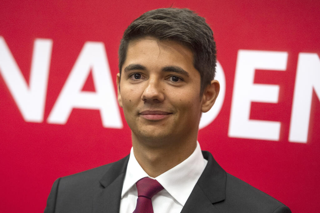 Na snímke nový podpredseda SMERu-SD Erik Kaliňák počas tlačovej konferencie po pracovnom sneme strany Smer – sociálna demokracia v Bratislave 18. júla 2020. FOTO TASR - Jaroslav Novák