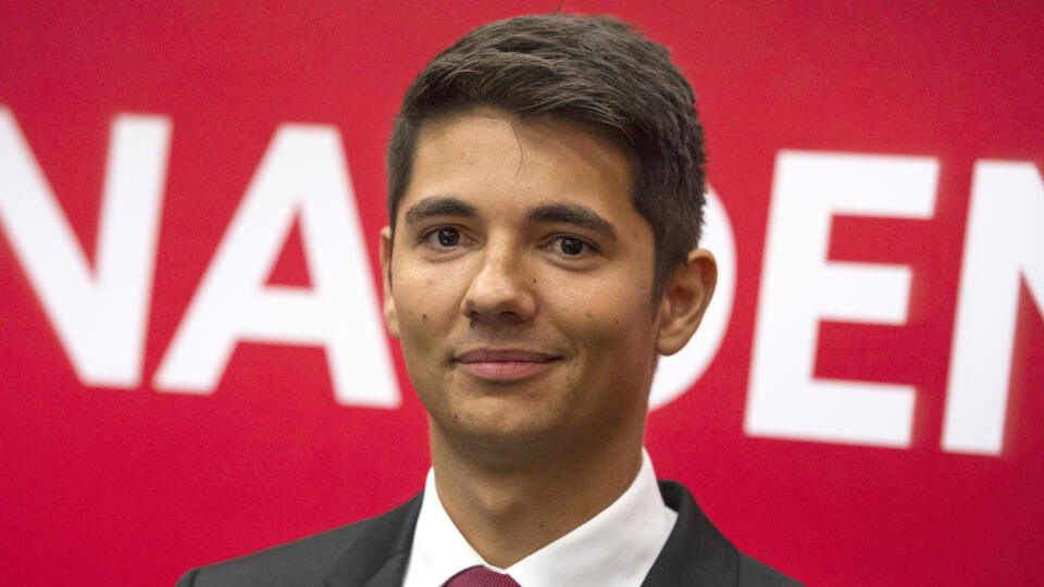 Na snímke nový podpredseda SMERu-SD Erik Kaliňák počas tlačovej konferencie po pracovnom sneme strany Smer – sociálna demokracia v Bratislave 18. júla 2020. FOTO TASR - Jaroslav Novák