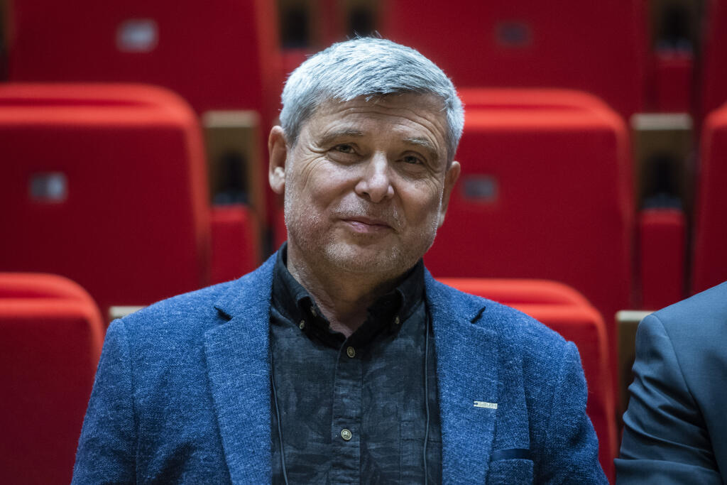 Na snímke kandidát Vladimír Seman počas verejného vypočutia kandidátov na generálneho riaditeľa RTVS na Výbore NR SR pre kultúru a médiá v Bratislave 13. júna 2022. FOTO TASR - Jaroslav Novák