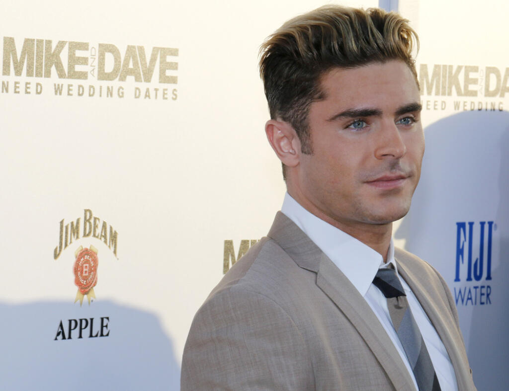 Zac,Efron,At,The,Los,Angeles,Premiere,Of,'mike,And