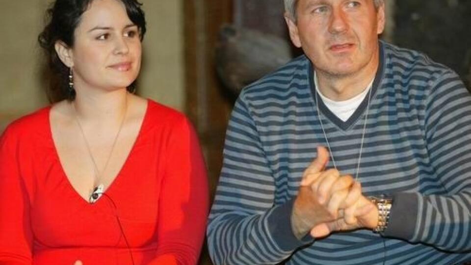 Tlačová konferencia.