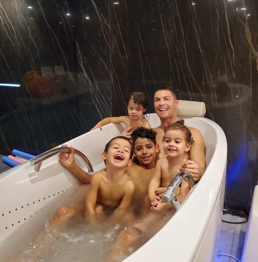 Cristianovi Ronaldovi spríjemňujú karanténu aj jeho deti