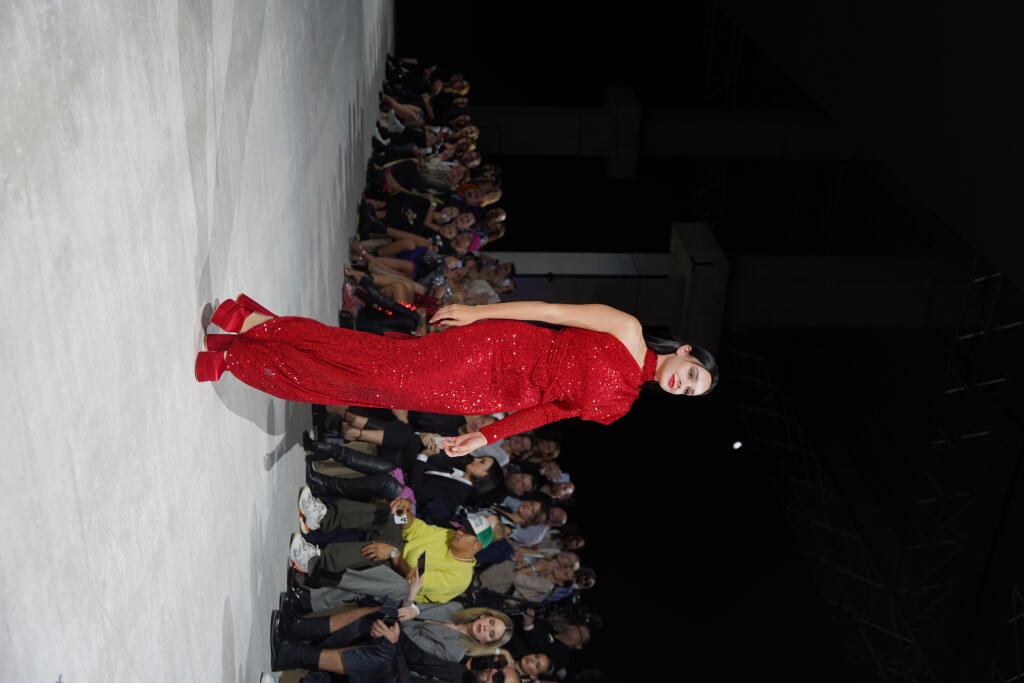 Módna prehliadka Michaely Ľuptákovej na Fashion Live 2022.