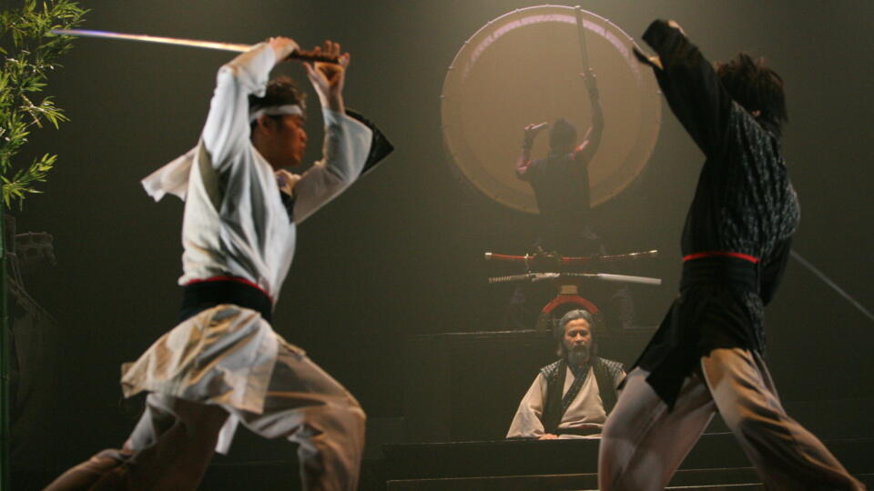 Chambara, Sibamac aréna, predstavenie, Japonsko, bojové umenie, samuraj, meč, tanec.
foto: Július Dubravay
pôvodný súbor:DUB_5855.JPG