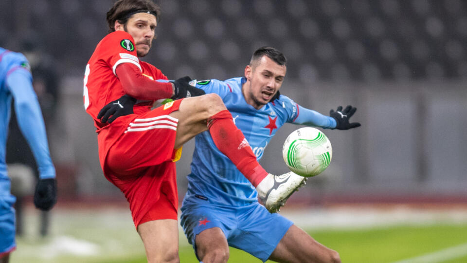 Ivan Schranz sa jediným gólom Slavie postaral o postup pražského tímu.