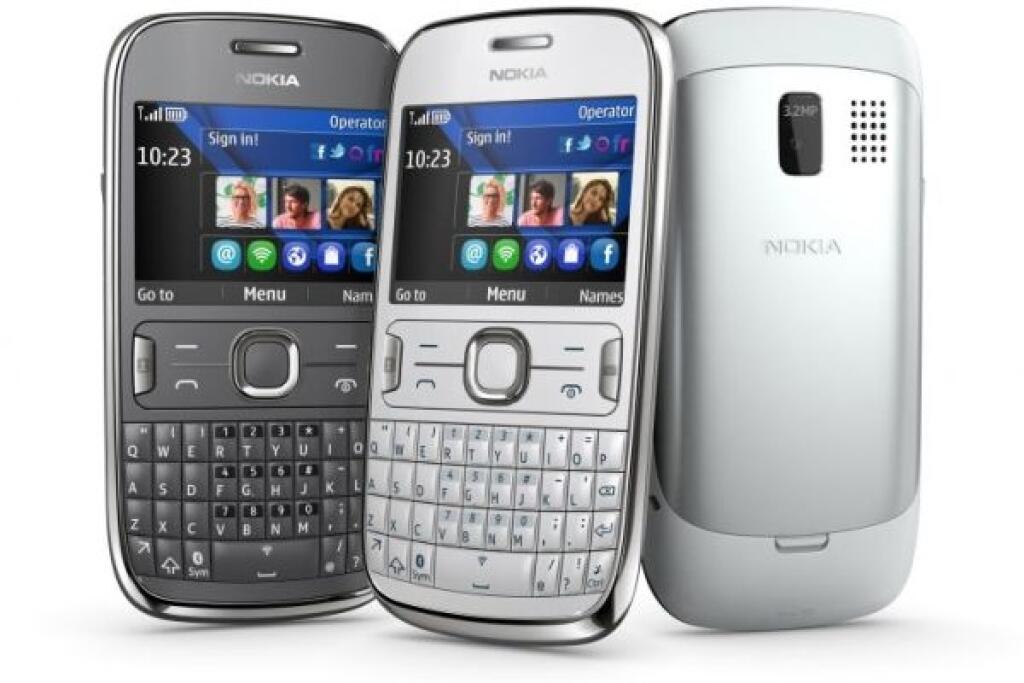 Nokia sa tlačí do smartfónov aj dumbfónov