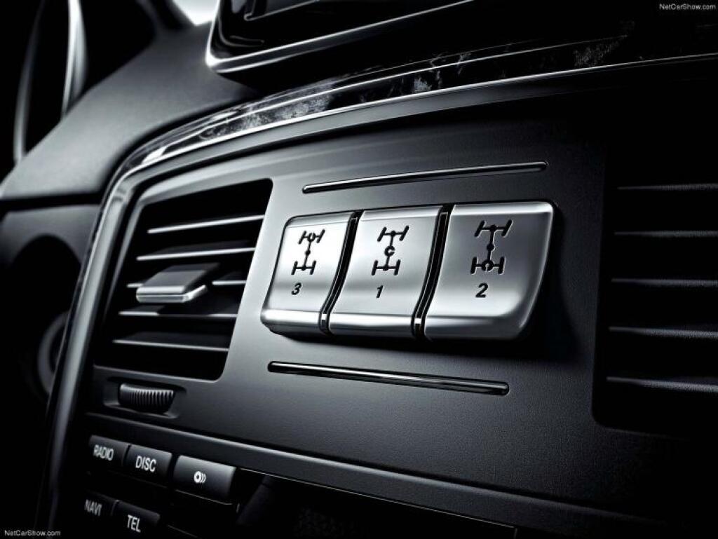 TREND test Mercedes-Benz G verzus BMW X5