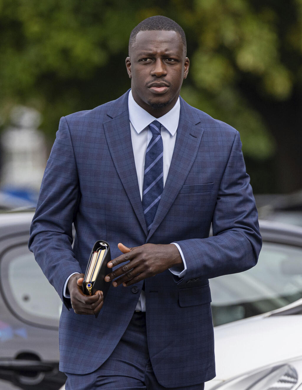 PK 12 Chester - Futbalista Manchestru City Benjamin Mendy prichádza na súdne pojednávanie v Chestri 16. augusta 2022. Francúzsky futbalista je obvinený z ôsmych prípadov znásilnenia, jedného prípadu sexuálneho napadnutia a jedného pokusu o znásilnenie. Mendy obvinenia odmieta. FOTO TASR/AP
Manchester City footballer Benjamin Mendy arrives at Chester Crown Court in Chester, England, Tuesday Aug. 16, 2022. The footballer is accused of eight counts of rape, one count of sexual assault and one coun