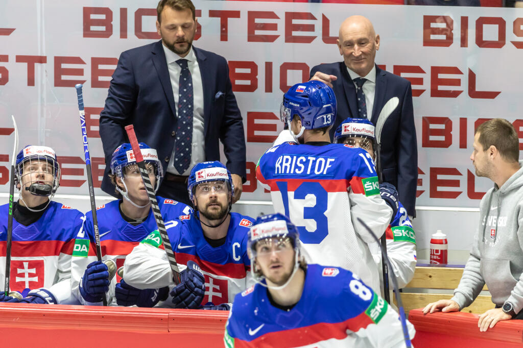 Slovenskí hokejisti vyčarili úsmev na tvári nášho trénera. Nájde však Ramsay ešte silu na to, aby viedol našu reprezentáciu?
