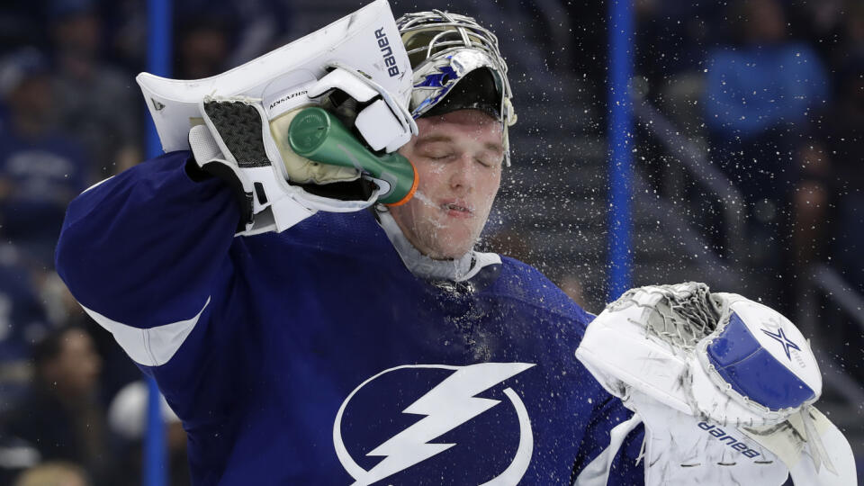 Ruský hokejový brankár Andrej Vasilevskij podpísal nový osemročný kontrakt s klubom zámorskej NHL Tampa Bay Lightning v hodnote 76 miliónov dolárov.