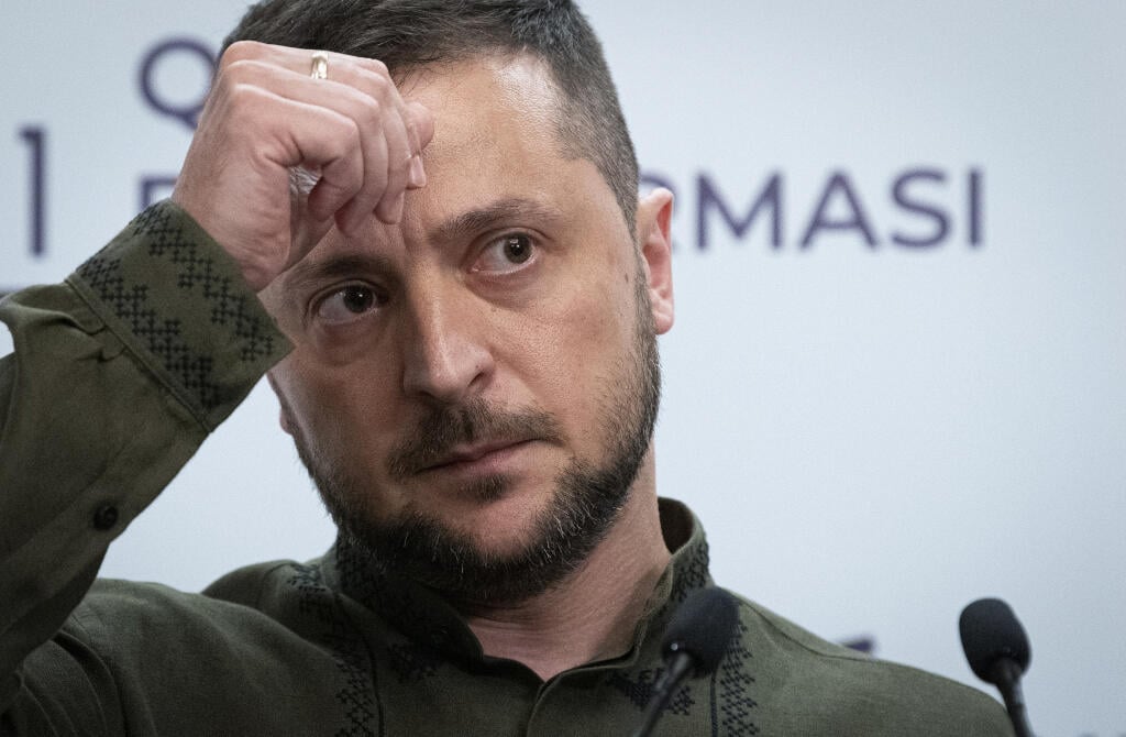 KK32 Kyjev - Na snímke ukrajinský prezident Volodymyr Zelenskyj počas tlačovej konferencie po  summite tzv. krymskej platformy 23. augusta 2022 v Kyjeve. Ukrajinský prezident Volodymyr Zelenskyj v utorok v príhovore na summite tzv. krymskej platformy prisľúbil, že prinesie 
