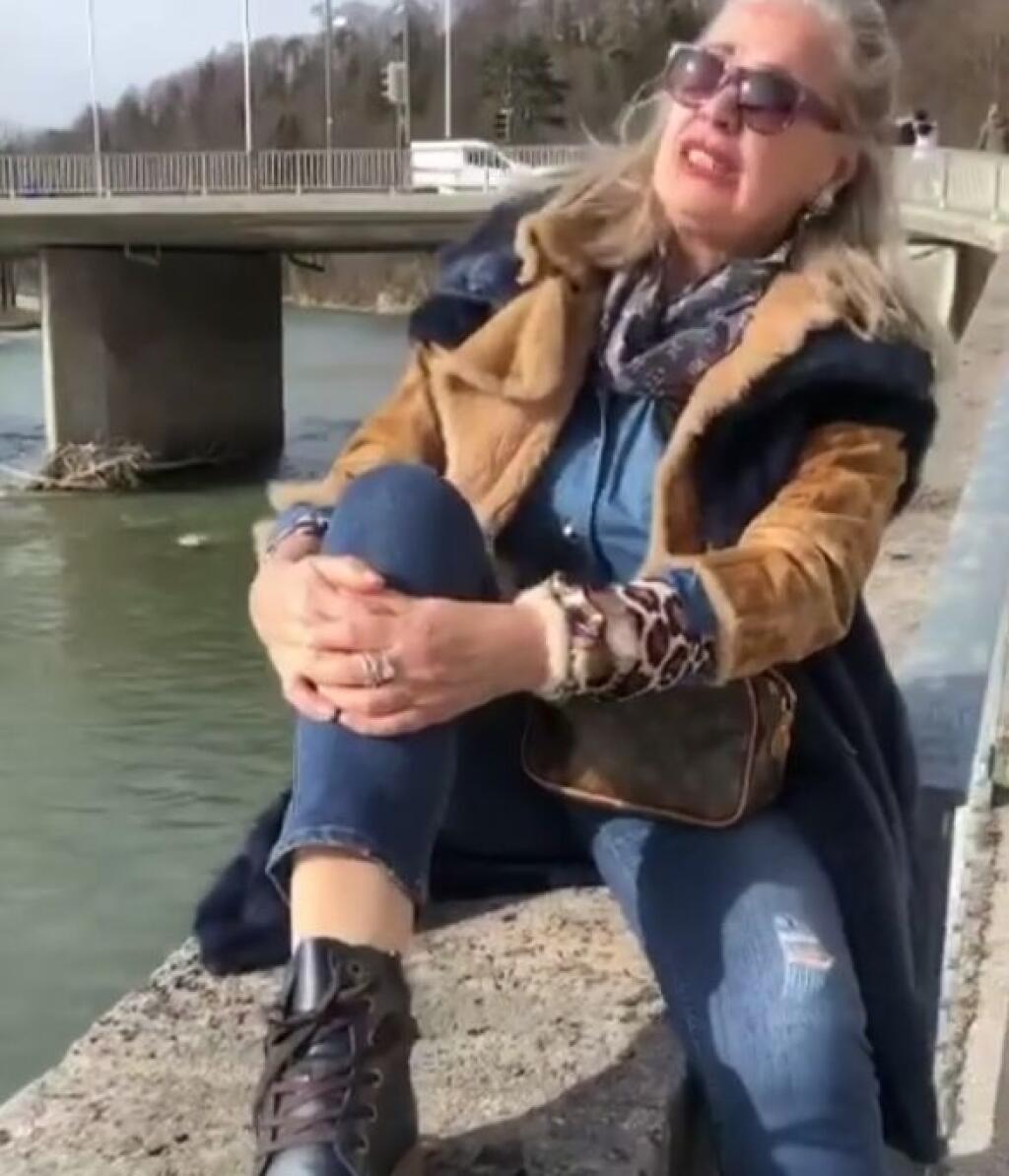 Eva Máziková si dopriala prechádzku na čerstvom vzduchu. Čo poviete na jej outfit?