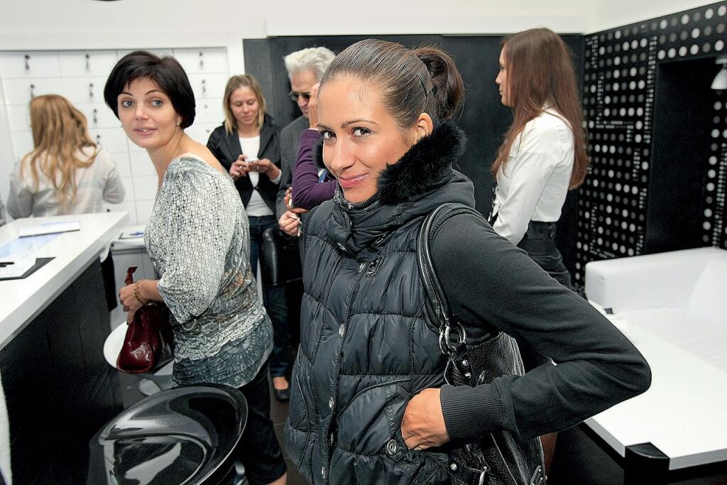 projekt Black House, špeciálne kaviarne a reštaurácie s nevidiacim personálom, Zdenka Predná,