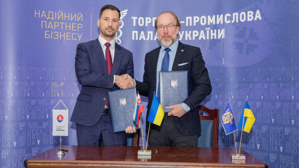 Predseda Rady slovenských exportérov Lukáš Parízek podpísal memorandum o spolupráci s Ukrajinskou obchodnou a priemyselnou komorou