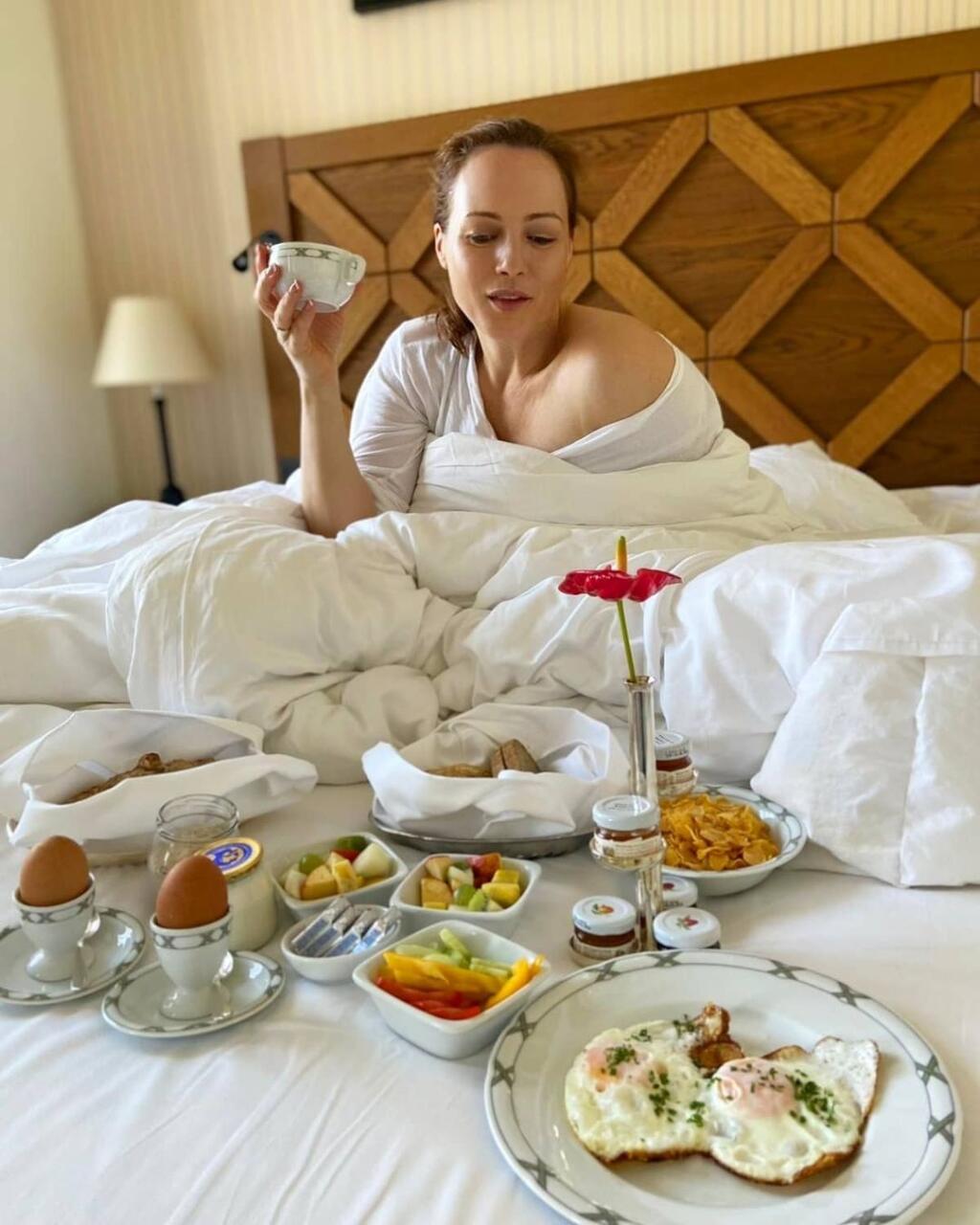 Adriana a raňajky do postele v luxusnom tatranskom hoteli