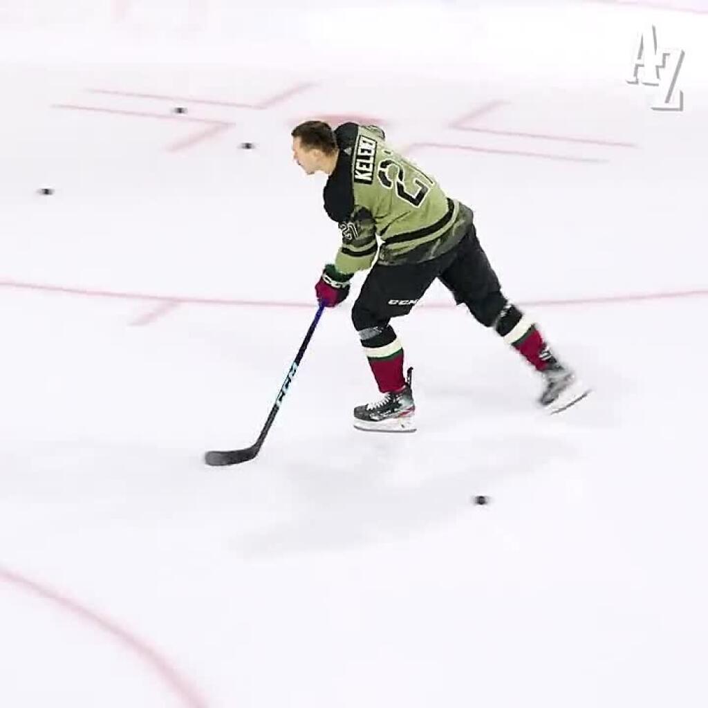 FOTO Kelemenovi pri debute držala palca sexi frajerka: Tieto krásky majú ďalší Slováci v NHL!