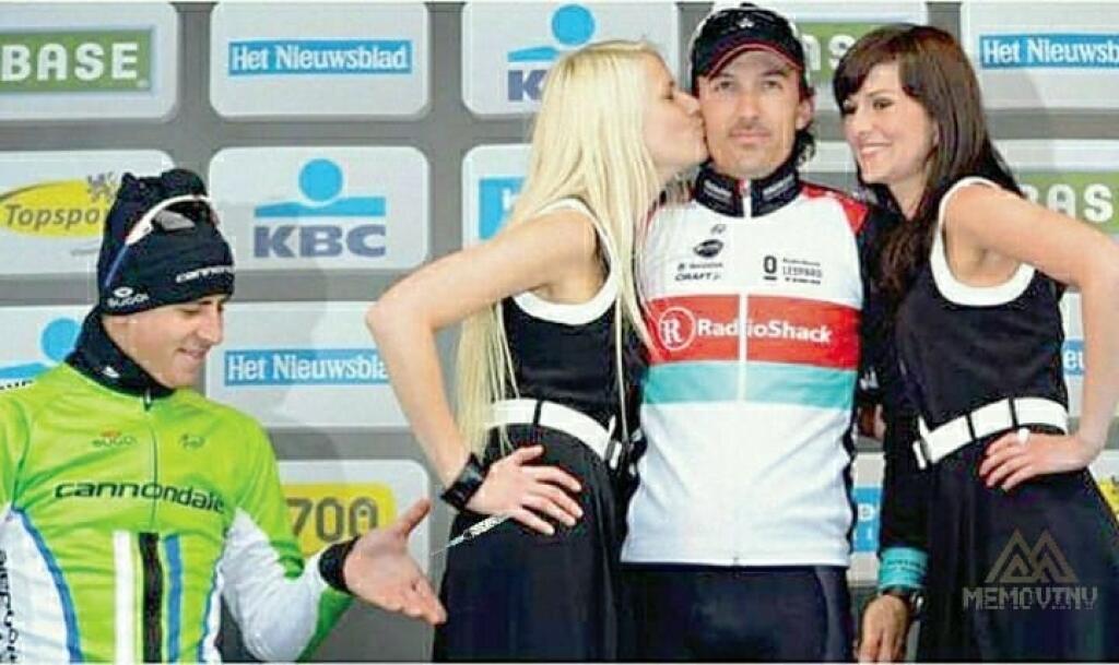 Internet si po prevalení škandálu podal Petra Sagana vtipmi. Pripomenul mu aj jeho aféru so zadkom hostesky.