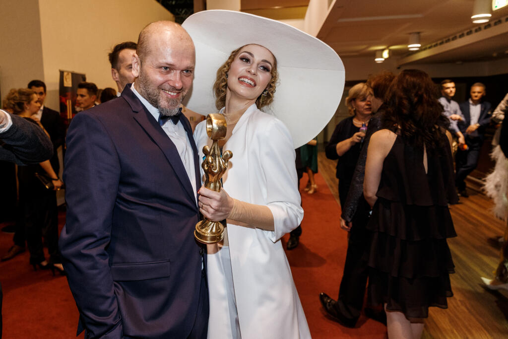 Na snímke speváčka Máría Čírová s manželom Marošom Kachútom počas párty po skončení slávnostného vyhlasovania ankety Osobnosť televíznej obrazovky 2018 v budove Slovenského národného divadla.