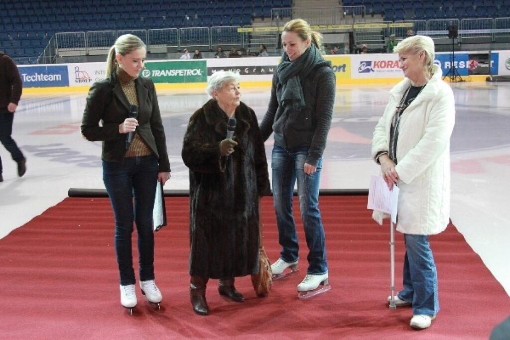 Zľava: Zuzana Hasová, Hilda Múdra, Diana Mórová, Agnesa Búrilová