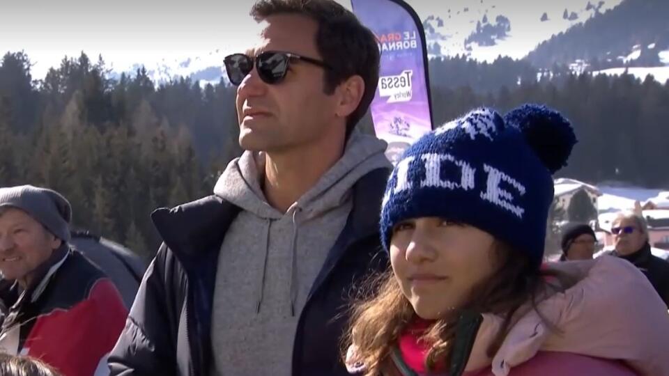 Roger Federer nechýbal ani v nedeľu na obrovskom slalome v Lenzerheide. Tentoraz prišiel po boku manželky Mirky a svojich detí.