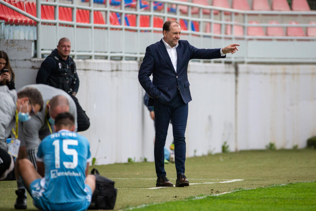 Zápas 31. kola Fortuna ligy medzí Z. Moravce a ŠK Slovan. Na snímke je Vladimír Weiss