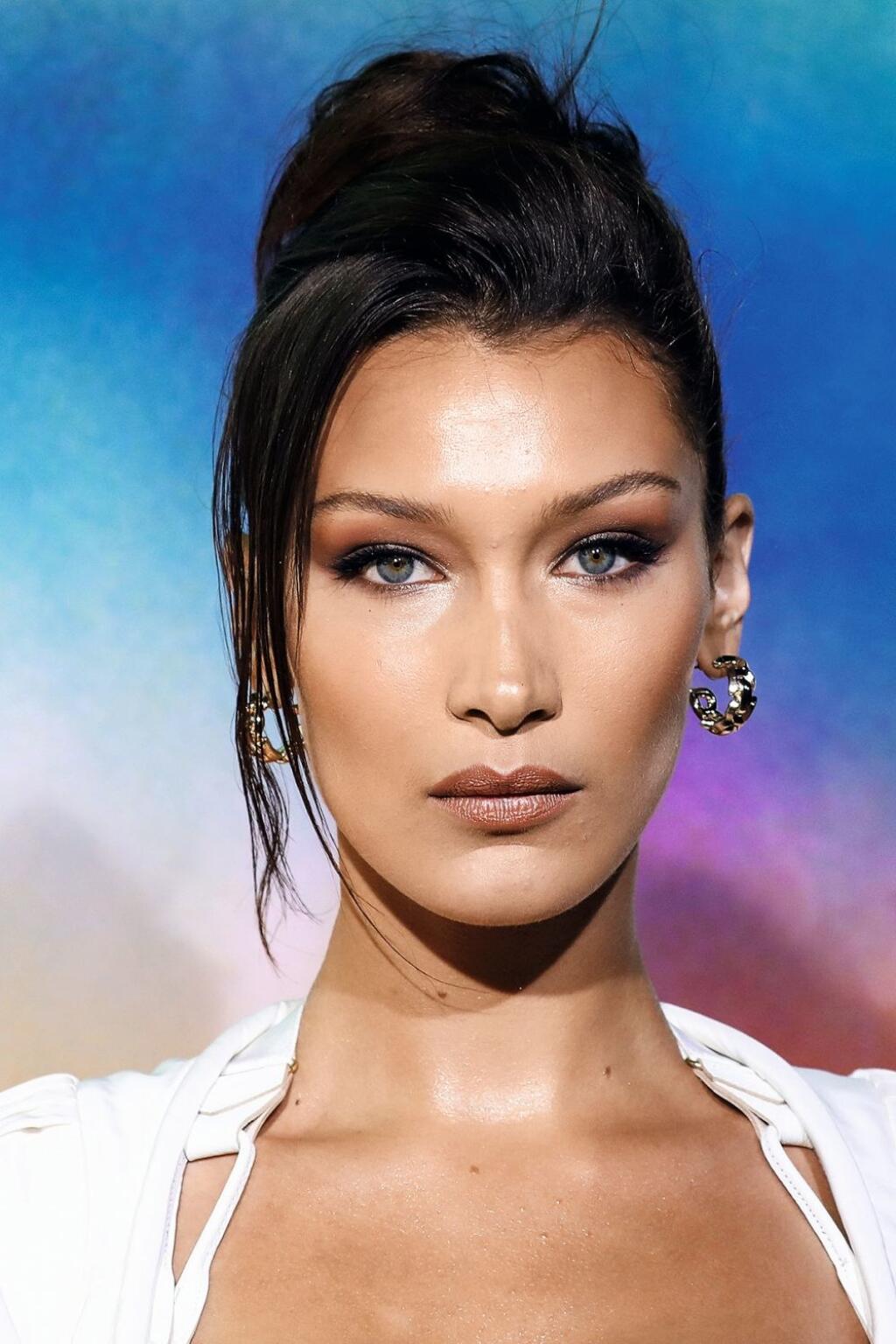 Za dokonalým nosom Belly Hadid je šikovná práca plastických chirurgov.