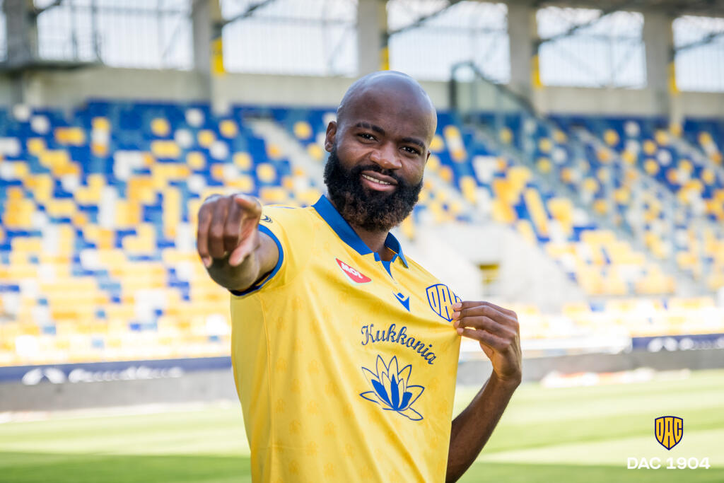 Didier Lamkel Zé posilnil Dunajskú Stredu.