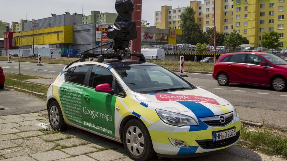 Auto Google Street View