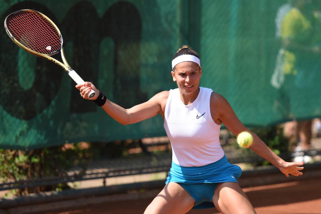 Na snímke slovenská tenistka Chantal Škamlová počas finálového zápasu turnaja Piešťany Ladies Open 2020 v Piešťanoch v nedeľu 26. júla 2020. FOTO TASR - Lukáš Grinaj