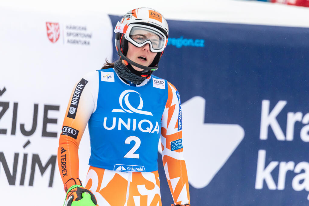 . V 2. kole sa olympijská šampiónka z Pekingu hnaná početnou skupinou slovenských fanúšikov nedokázala zlepšiť. Od úvodu sa pustila do bránok riskantne a už na začiatku druhého sektoru pochybila a v cieli klesla mimo prvú desiatku. Skončila trinásta s mankom 2,24 s.